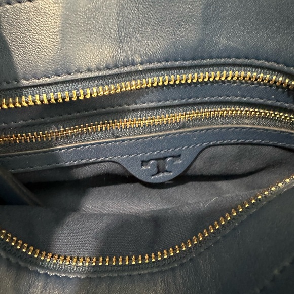 Tory Burch GEMINI LINK PATENT CROSS-BODY Midnight Swim Patent Leather - Picture 10 of 10